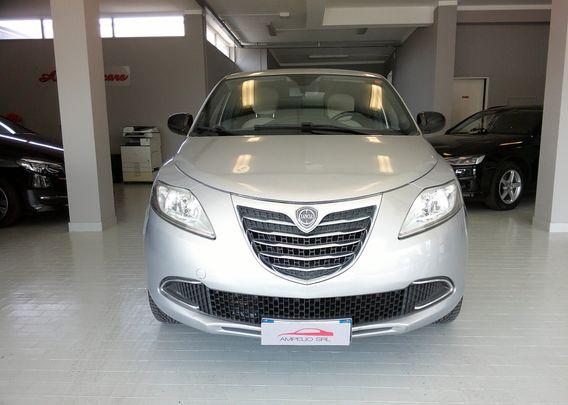 Lancia Ypsilon 0.9 TwinAir 85 CV 5 porte Metano Ecochic Gold NEOPATENTATI