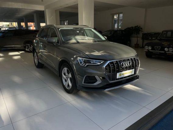 AUDI Q3 35 TDI S tronic Business Advanced tua da ?399,00