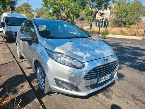 Ford Fiesta 1.5 TDCi 75CV 5 porte Titanium