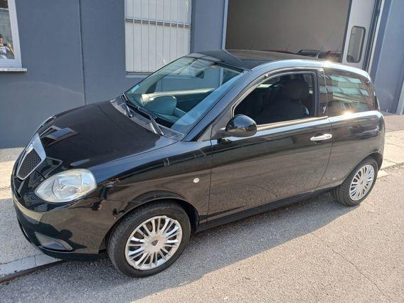 Lancia Ypsilon 1.2 Argento