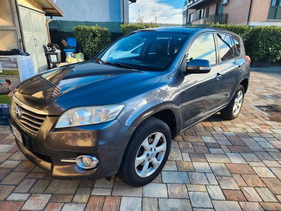 Toyota RAV 4 RAV4 Crossover 2.2 D-Cat 177 CV Executive