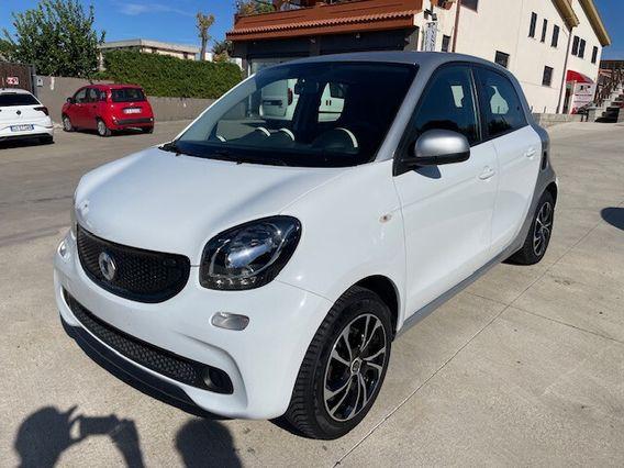 Smart ForFour 70 1.0 twinamic Youngster