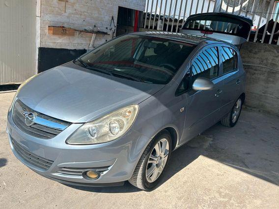 Opel Corsa 1.2 5 porte Easytronic Club