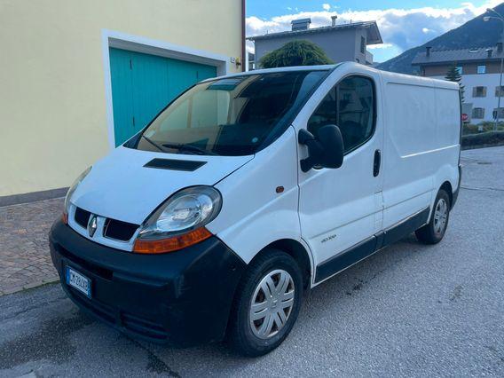 RENAULT TRAFIC 1.9 DCi 100CV