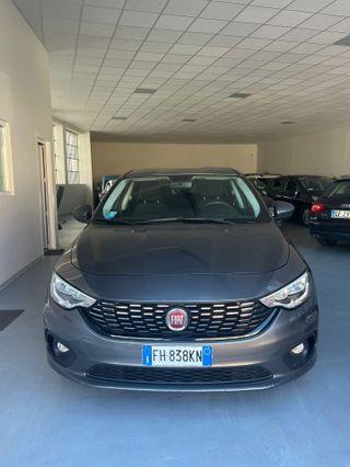 Fiat Tipo .