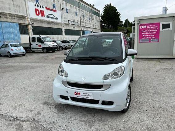 SMART - Fortwo - 52 kW MHD coupé White Tailor Made