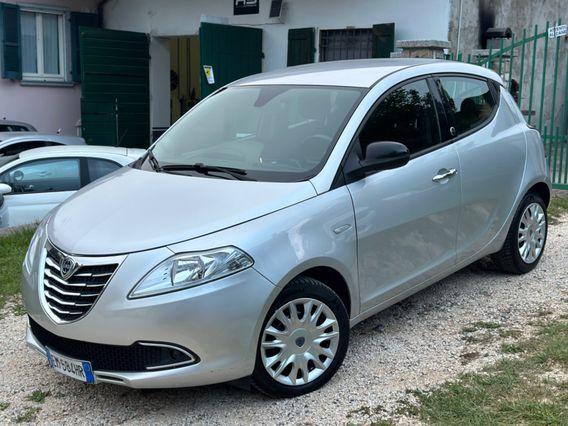 Lancia YPSILON 1.2 69 CV 5P GPL ECOCHIC KMCERT NEOPAT