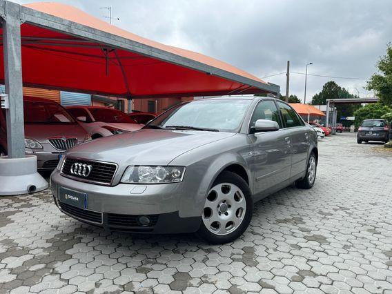 Audi A4 3.0 V6 30V cat QUATTRO