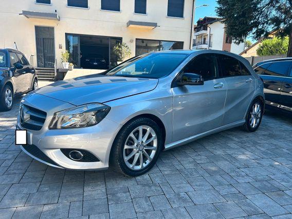 Mercedes-Benz A 180 CDI Executive SOLO 89.000 KM