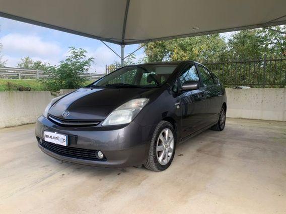 TOYOTA Prius 1.5i 16V IBRIDA OK NEOPATENTATI