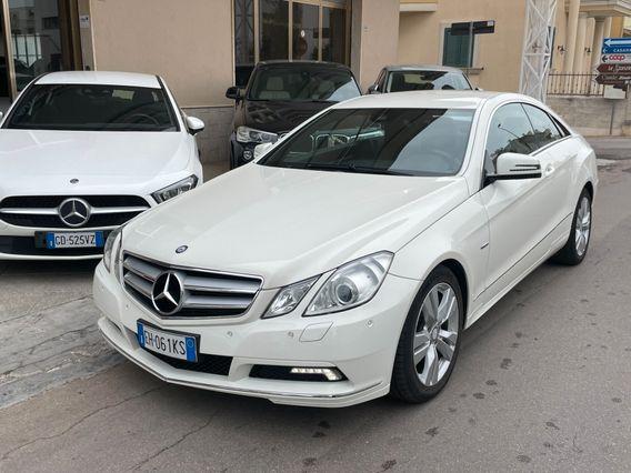 Mercedes-benz E 250 E 250 CDI Coupé BlueEFFICIENCY Avantgarde