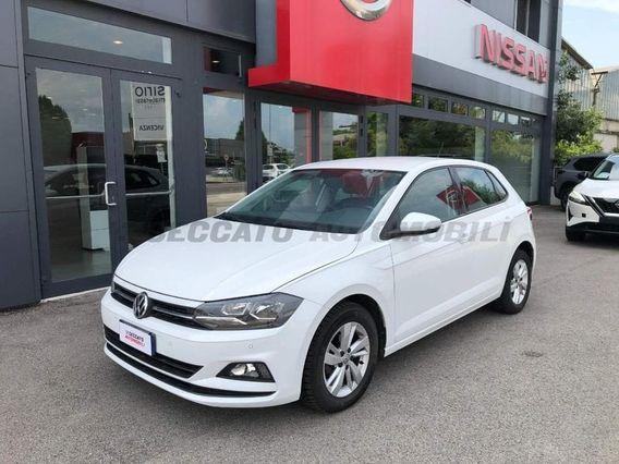 Volkswagen Polo VI 2017 5p 1.0 tgi Comfortline 90cv my19