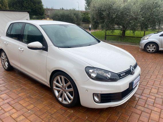 Volkswagen Golf 2.0 TDI 140CV DPF DSG 5p. Highline