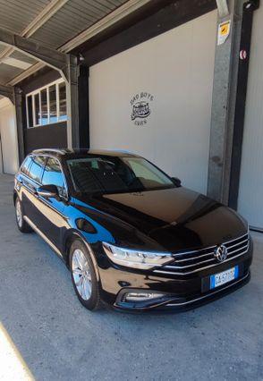 Volkswagen Passat 2.0 TDI, DSG 2020,140000km,Led, Navigatore, Business