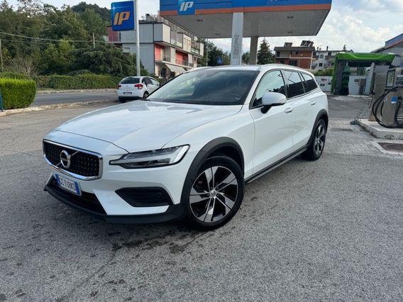 Volvo V60 Cross Country D4 AWD Geartronic Pro