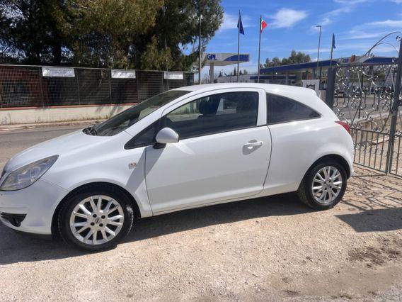 Opel Corsa 1.2 80CV 5 porte GPL-TECH Club