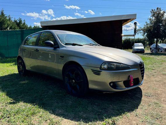 Alfa Romeo 147 1.9 JTD (120) 5 porte Progression