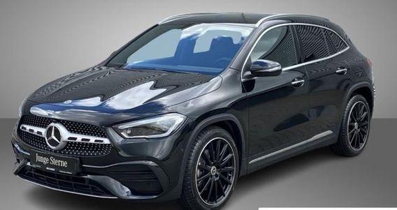 MERCEDES-BENZ GLA 250 e hybrid Auto Premium AMG MULTIBEAM KAMERA 20"