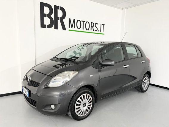 TOYOTA Yaris 1.0 5 porte "NEOPATENTATI"