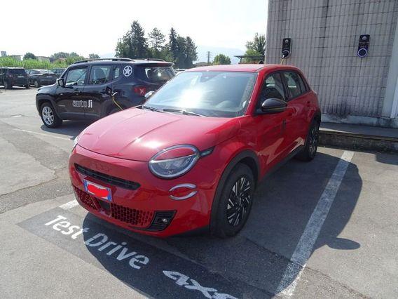 FIAT 600e Red