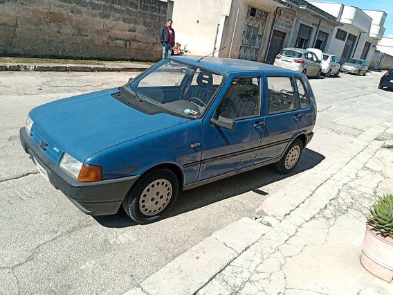 Fiat Uno 1.0 i.e. cat 5 porte (non paga pi&amp;amp;amp;ugrave; il bollo) gancio traino