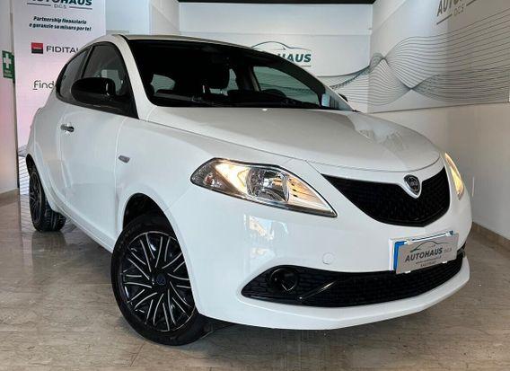 Lancia Ypsilon 1.2 BENZ. 69 CV 5 POSTI