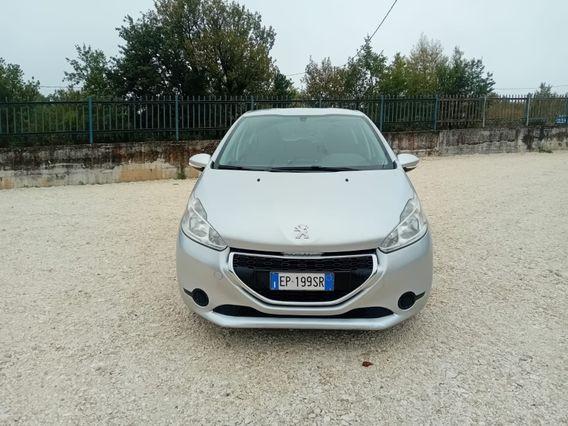 Peugeot 208 1.2 VTi 82 CV 5 porte Allure