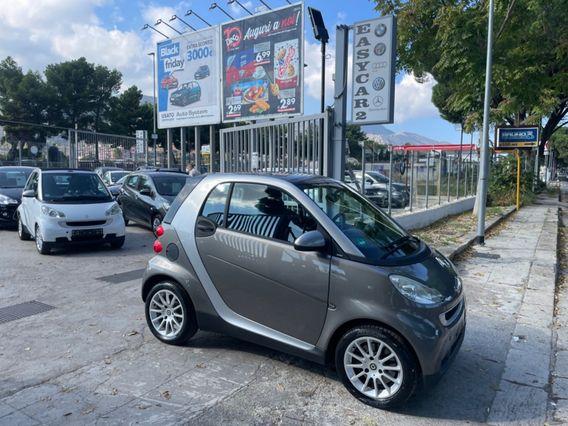 Smart ForTwo 1000 52 kW MHD coupé pure