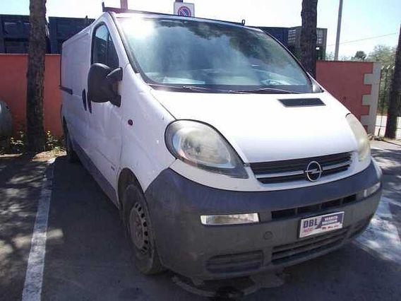 Opel Vivaro con gancio traino MOTORE ROTTO