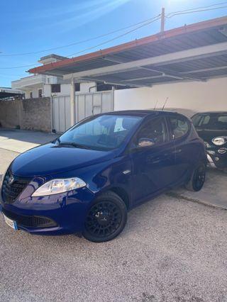 Lancia Ypsilon 1.2 69 CV 5 porte Elefantino