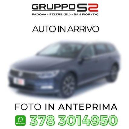 VOLKSWAGEN Passat Variant 2.0 TDI DSG Business BlueMotion Tech Fari LED