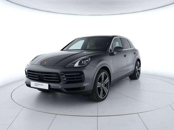 Porsche Cayenne 3.0 e-hybrid tiptronic