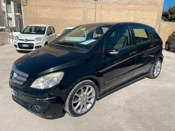 MERCEDES-BENZ B 180 CDI 109CV