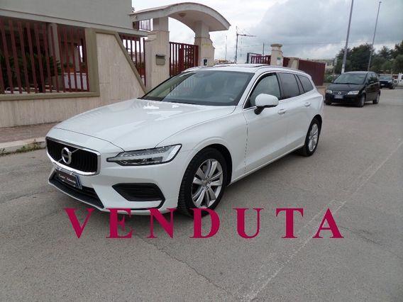 VOLVO V60 2.0 D3 AWD GEARTRONIC BUSINESS PLUS - Tetto-CarPlay-Navi