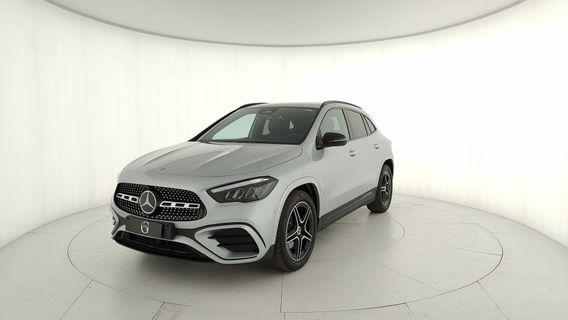 Mercedes-Benz GLA 180 d Automatic