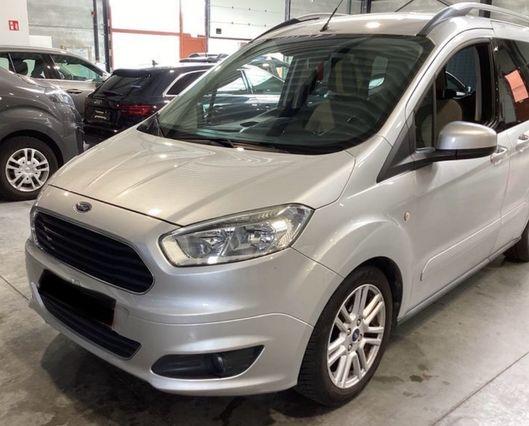 Ford Tourneo Courier 1.5 TDCI 75 CV Titanium