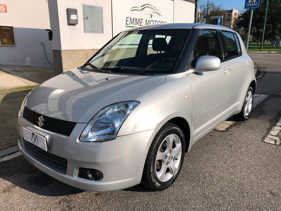 Suzuki Swift 5p 1.3 16v GL 4x4