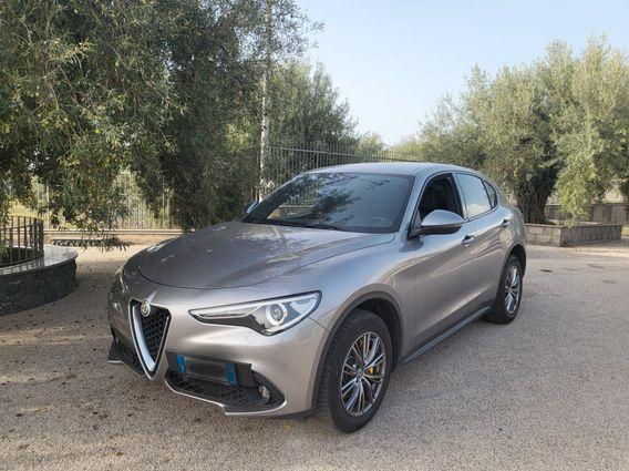 Alfa Romeo Stelvio 2.2 Turbodiesel 210 CV AT8 Q4 Super