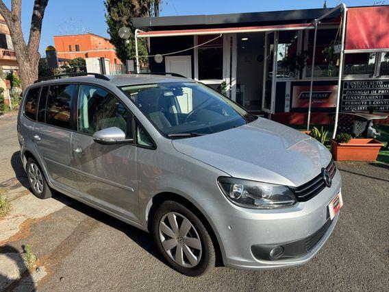 Vw Touran 1.6 dci Automatica - 5 posti - 2012