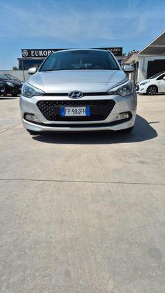 Hyundai i20 1.1 CRDi 12V 5 porte Blackline