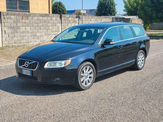 Volvo V70 EURO5A 2.4 D5 Geartronic Momentum