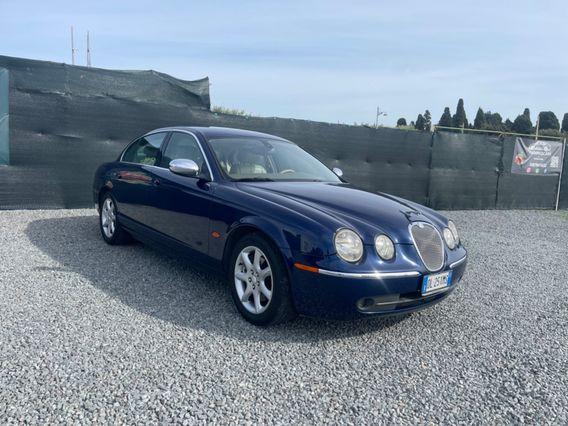 Jaguar S-Type 2.7 diesel V6 Executive