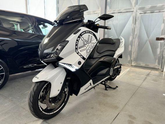 YAMAHA TMAX 530