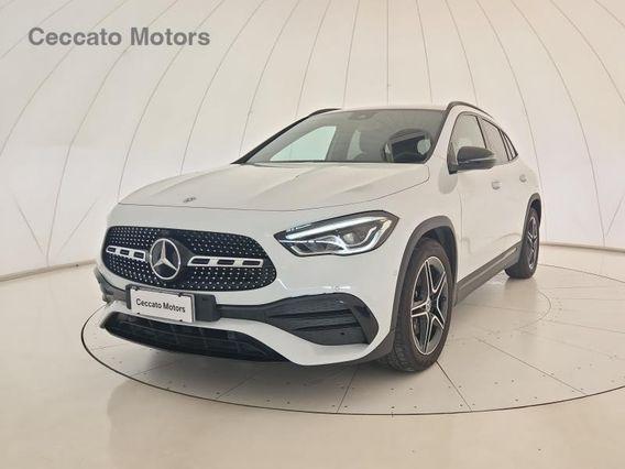 Mercedes GLA 180 180 D Premium 8G-DCT