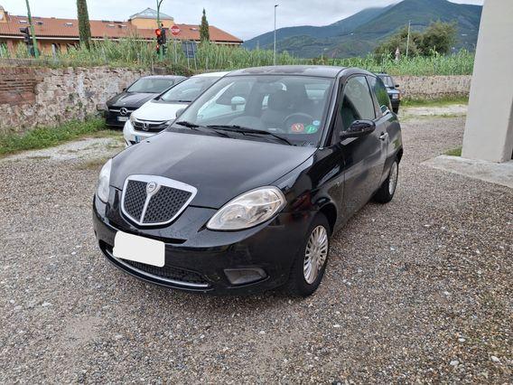 Lancia Ypsilon 1.2 Oro