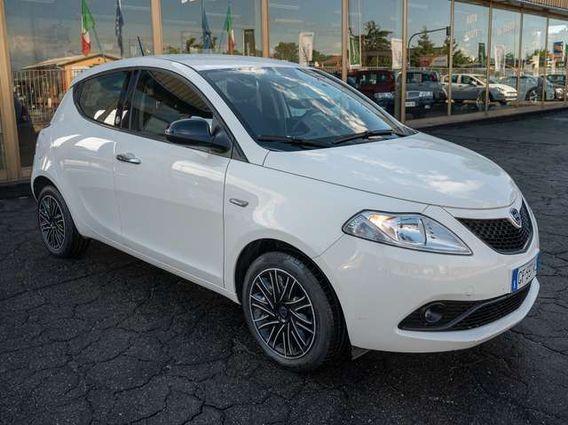 Lancia Ypsilon Ypsilon 1.0 firefly hybrid Maryne