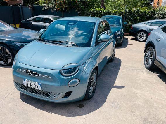 Fiat 500 Icon Berlina 42 kWh