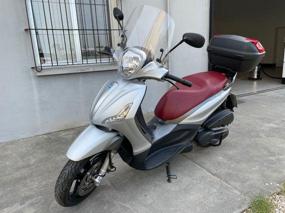 PIAGGIO BEVERLY 350 2020 COMPLETO DI BAULETTO