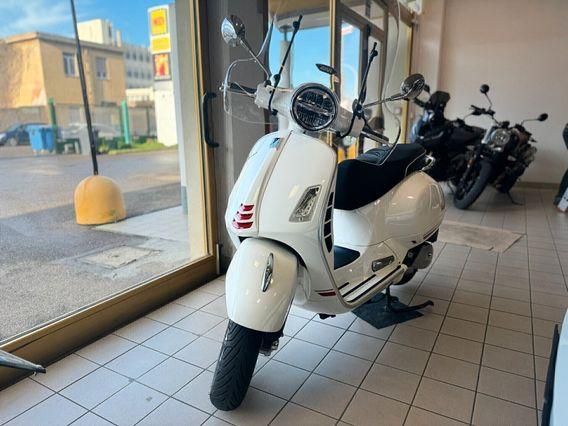 Vespa GTS 125 GTS SUPER SPORT