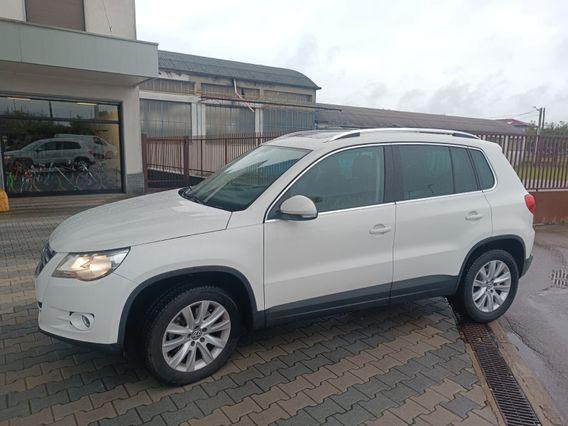 Volkswagen Tiguan 2.0 16V TDI DPF Sport & Style (18°)